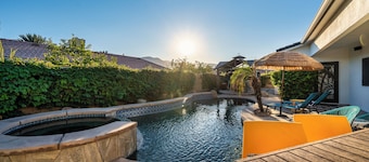 Equestrian Luxury: 5BR Oasis Minutes from Desert Horse Park & Thermal Club!