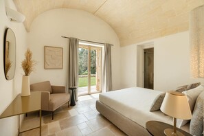4 chambres, fer et planche à repasser, Wi-Fi, literie fournie