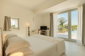 5 slaapkamers, een strijkplank/strijkijzer, reisbedje, wifi