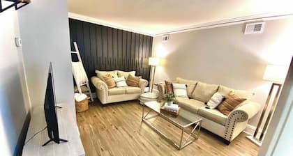 Cozy 1-bedroom apartment in nice New Castle with WiFi, AC