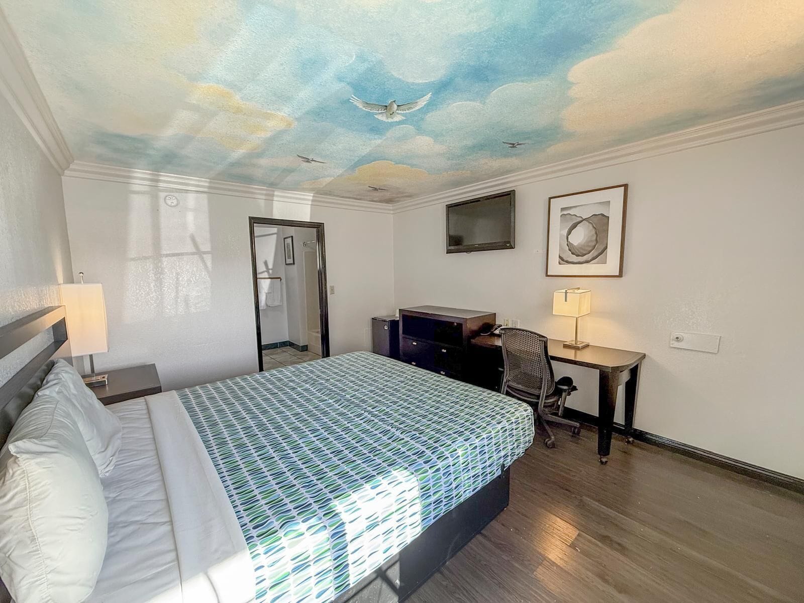 Photo - Super 7 Motel - Anaheim Packing District & Disneyland