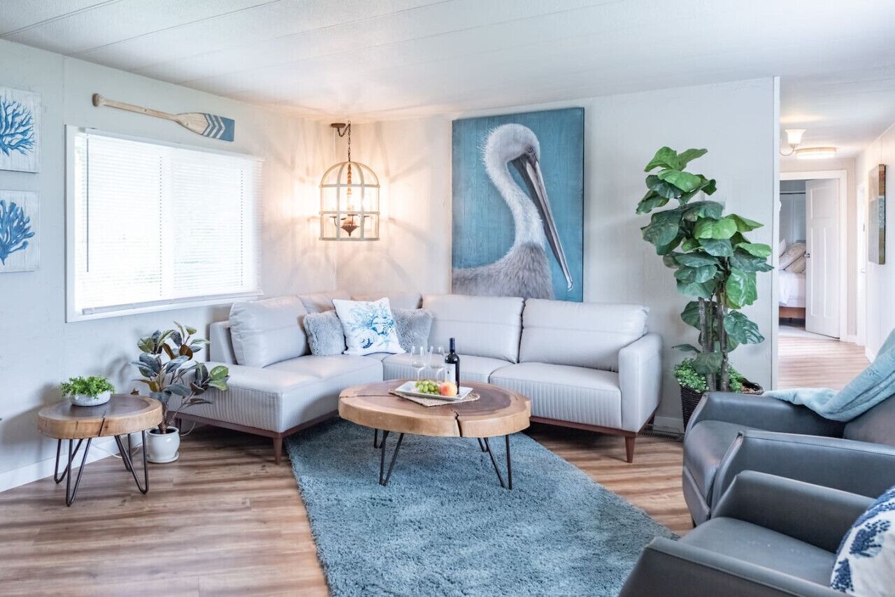 Cozy And Stylish-walk To The Beach - Sleeps 5 - Washington