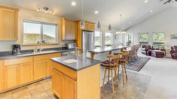 Nhà (3 Bedrooms) | Nội thất