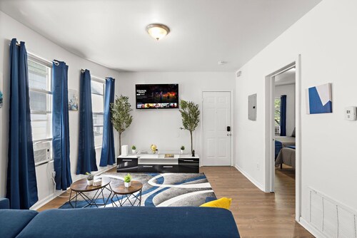 Fun Family getaway - NYC & NWK w/free parking