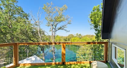 The Sky Castle | 3 Beds 2 Baths
