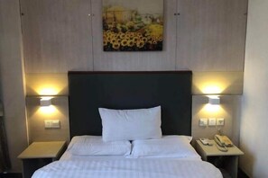 Room - Homeinn Pebble Hotel (Shanghai Cao'an Textile Market Dingbian Road Subway Station) (Shanghai)