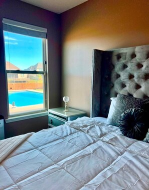 5 bedrooms, iron/ironing board, WiFi, bed sheets - 5BR home with pool, 3 baths; spacious, serene for unforgettable stays (Slidell)