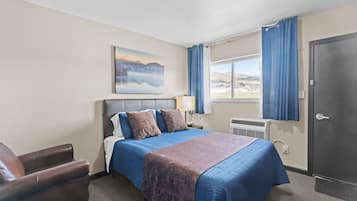 Comfort-huone, 1 keskisuuri parisänky, sauna, vuoristonäköala | Pimennysverhot, silitysrauta/-lauta, ilmainen Wi-Fi