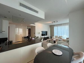 Interior - Lux 2BR Marina | Stunning Views (Dubai)