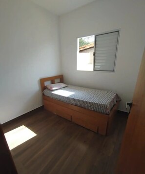 2 bedrooms, WiFi, bed sheets