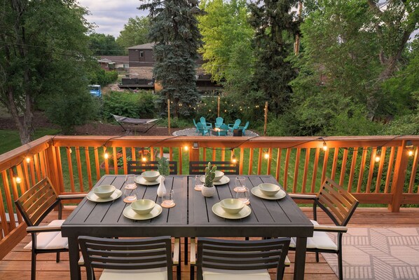 Outdoor dining