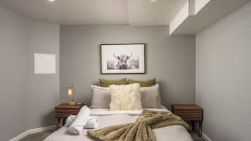 5 多间卧室、办公桌、熨斗/熨衣板、旅行婴儿床