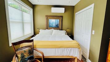 1 habitación, tabla de planchar con plancha, wifi gratis y ropa de cama