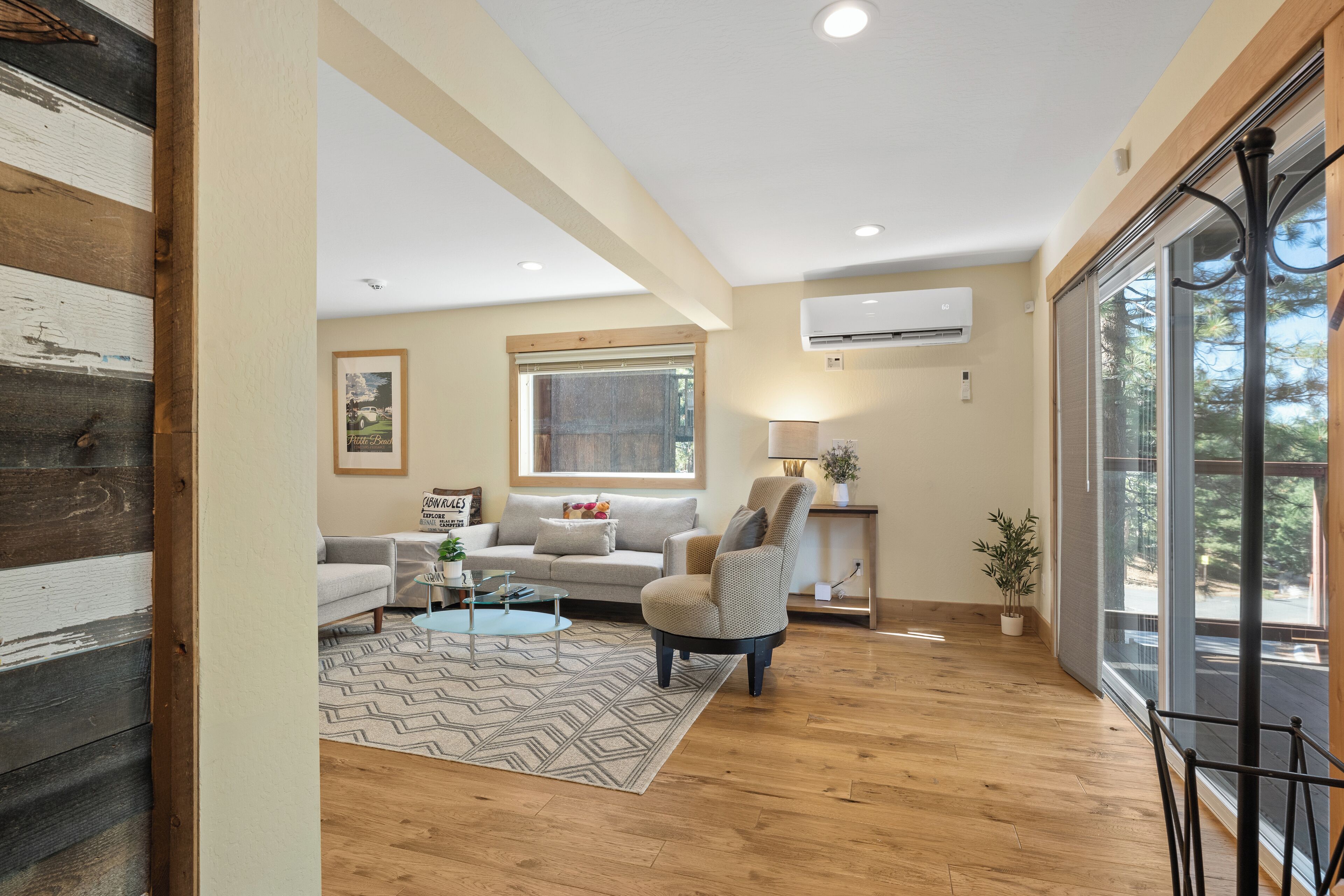 Smart TV, fireplace, offices