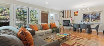Heavenly Ski Escape - Spacious 4BR Mountain Chalet