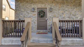 المنطقة المحيطة بالمنشأة