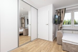 1 chambre, fer et planche à repasser, Wi-Fi, draps fournis