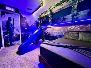 6 bedrooms, iron/ironing board, WiFi, bed sheets - Please check all the pictures. You won't find a home like this one. (Kissimmee)