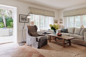 Imagen sin descripción, 5 de 85, botón