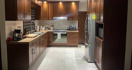 Casa Zona Exclusiva y Segura Al Norte De La Ciudad.