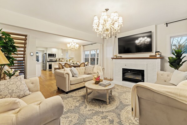 TV connectée, cheminée