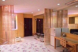 Room - Kiss My Family Apartment (Changsha)