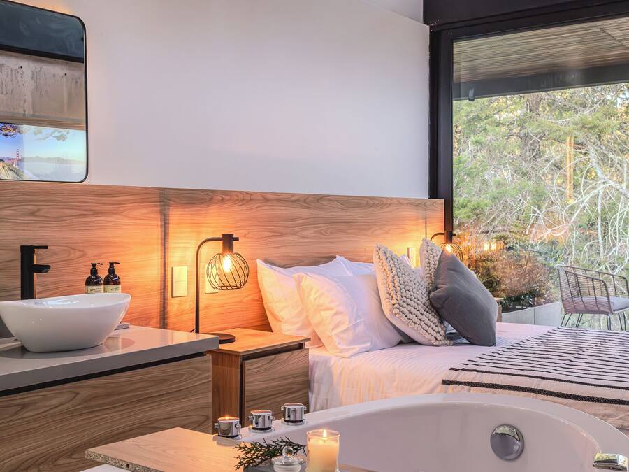 Rom – standard | Minibar, skrivebord, skrivebord for bærbar PC og wi-fi (inkludert)