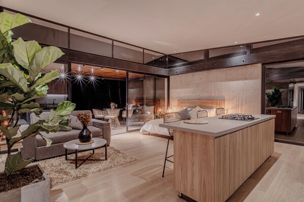 Suite, vistas al jardín | Cocina privada