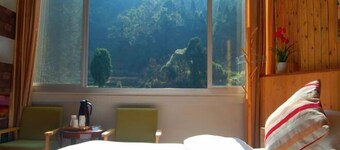 Lingyanqiushe Guesthouse