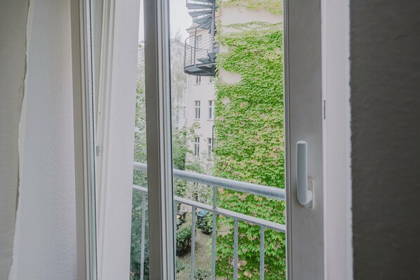 Interior - Inviting Mitte 1BR w/ Balcony, Fully Equipped, by Blueground (Berlin)