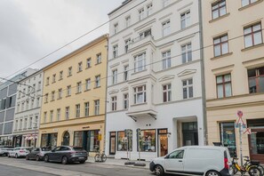 Exterior - Inviting Mitte 1BR w/ Balcony, Fully Equipped, by Blueground (Berlin)