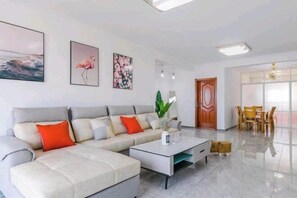 Room - Qingdao Golden Beach Hainiu Seaside Apartment (Qingdao)