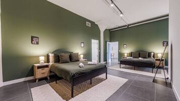 2 habitaciones, escritorio, tabla de planchar con plancha y wifi gratis