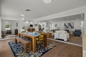 Dining - Exceptional canal front home, beautiful design, steps to beach! (Sanibel)