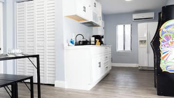 Fridge, microwave, stovetop, coffee/tea maker