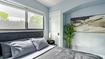 2 chambres, fer et planche Ă repasser, Wi-Fi gratuit, draps fournis