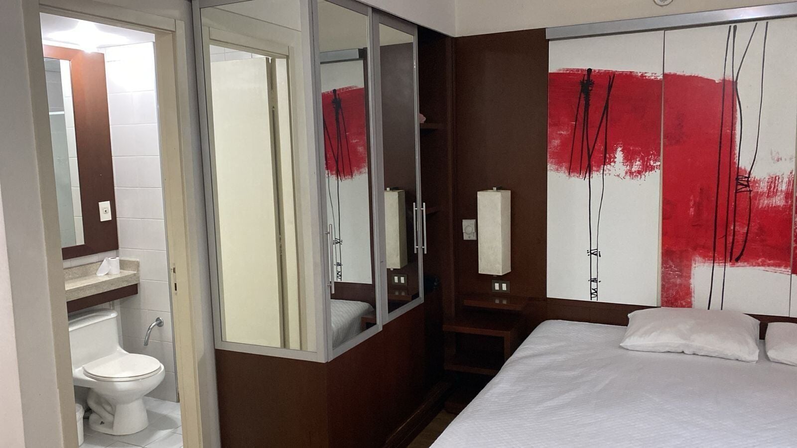 Suite | 1 bedroom, desk, laptop workspace, free WiFi