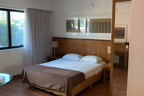 1 chambre, bureau, espace de travail pour ordinateur portable