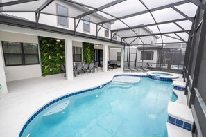 Beheizter Pool