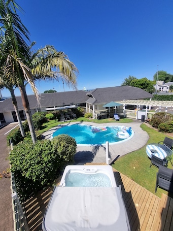 Outdoor pool, pool umbrellas