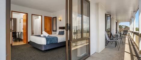 2 chambres, rideaux occultants, chambres insonorisées