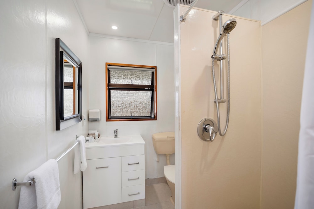 Summit Motor Lodge by null