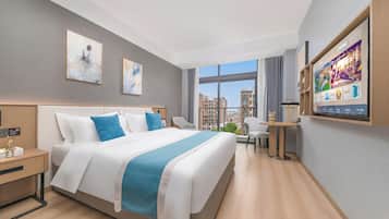 Habitación individual familiar, balcón, vista a la ciudad | Cortinas blackout, insonorización y wifi gratis