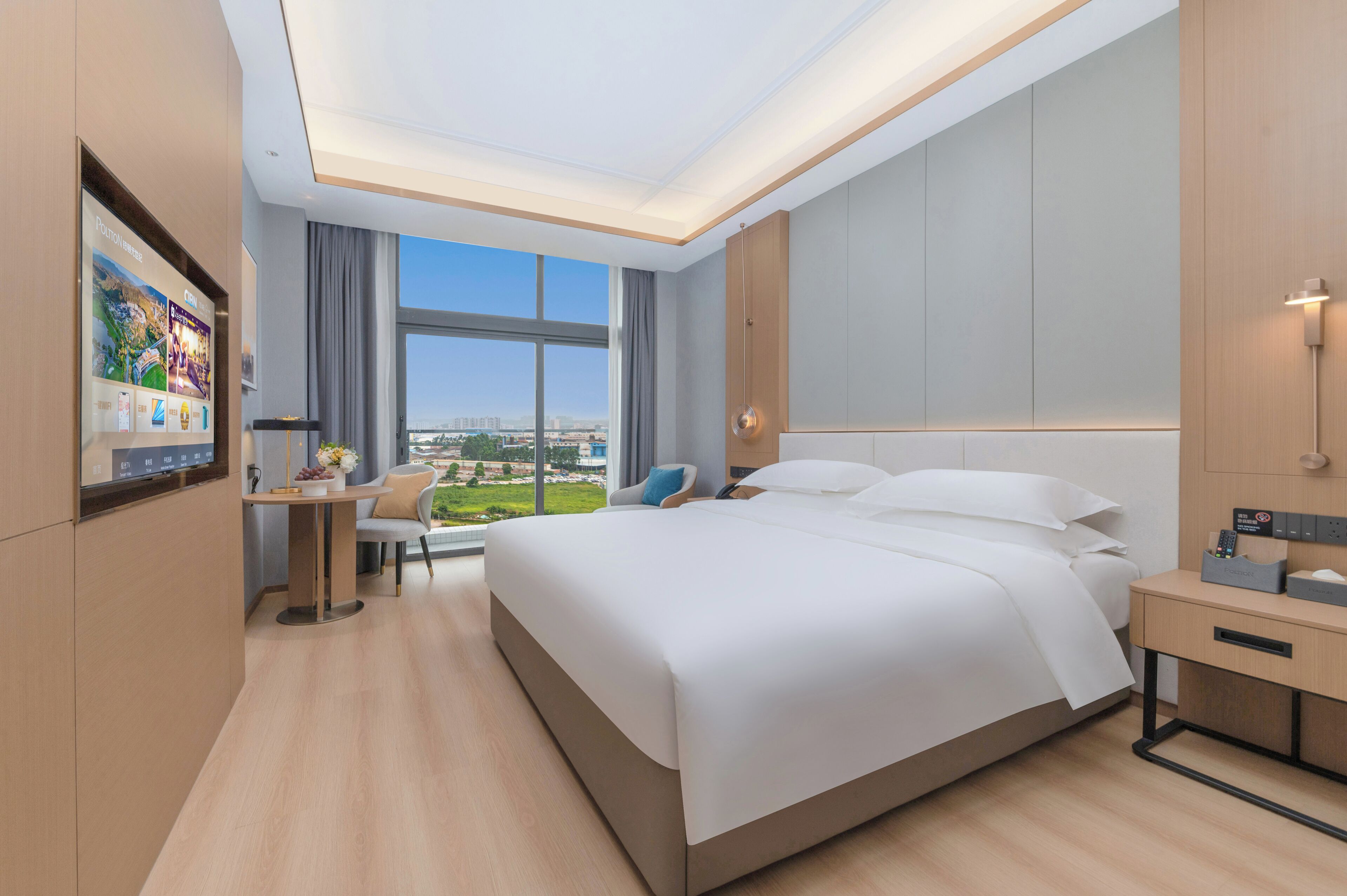 Blackout curtains, soundproofing, free WiFi