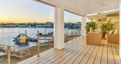 Waterfront - Harbour View