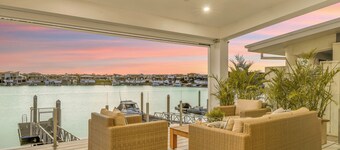 Waterfront - Harbour View 