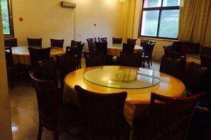 Restaurant - Asbestos Liziping Resort (Shimian)