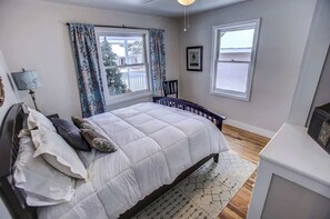 4 dormitorios, tabla de planchar con plancha, cuna de viaje y wifi