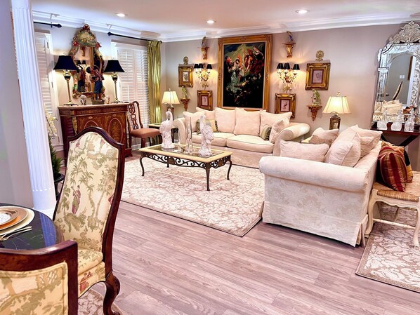 Smart-TV, Musikbibliothek, Stereoanlage