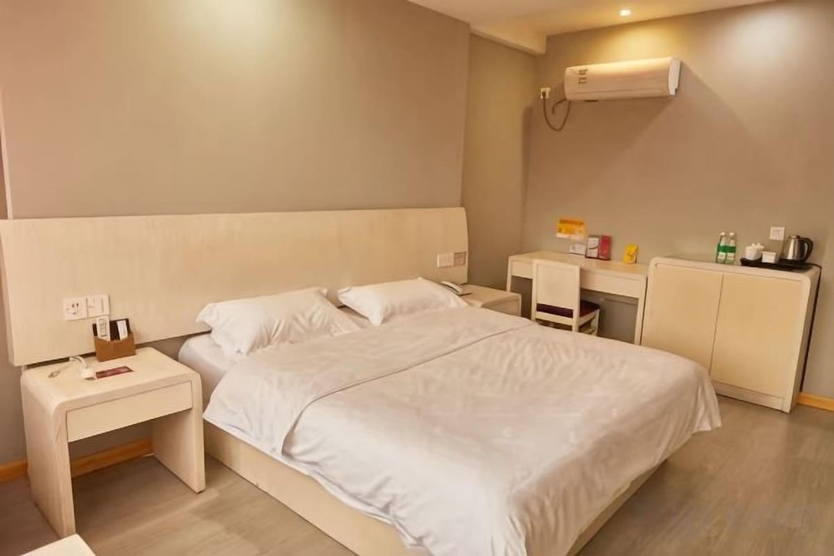Comfy Double Room